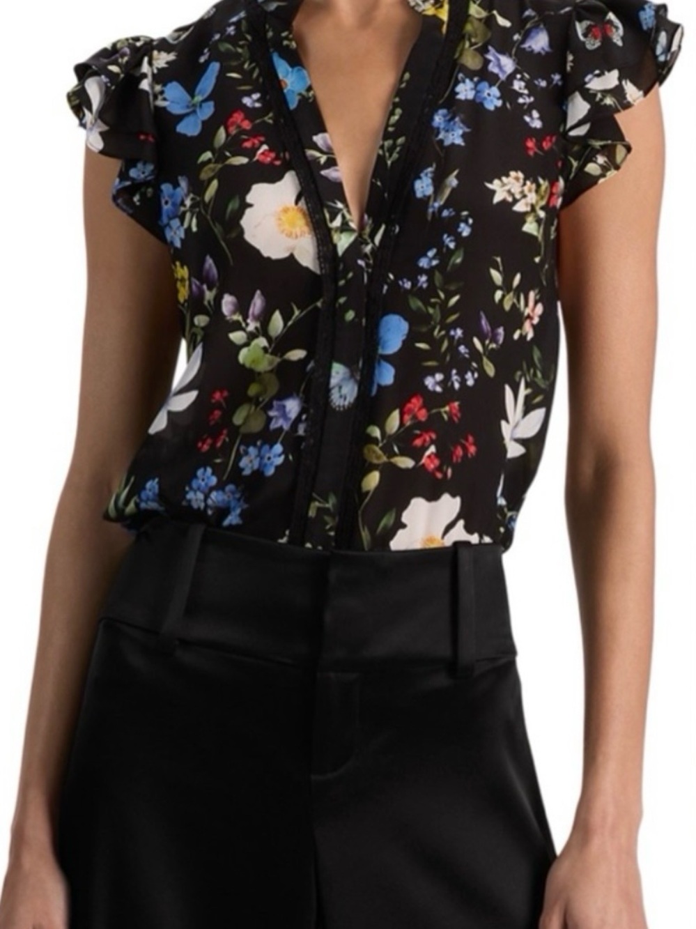 Alice + Olivia Arlette flutter sleeve silk blouse in twisting Vines black XL NWT